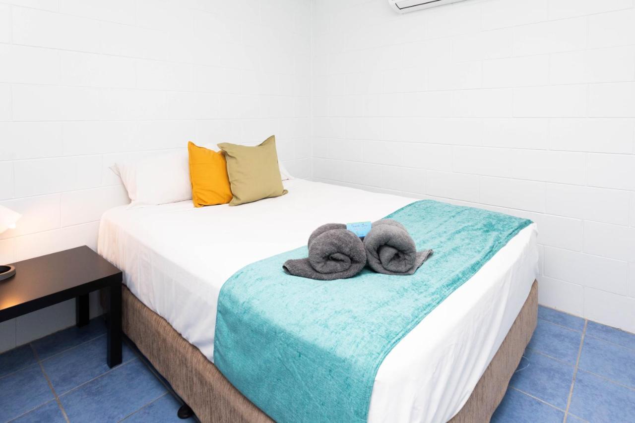 Airlie Sun & Sand Accommodation #6 Еърли Бийч Екстериор снимка