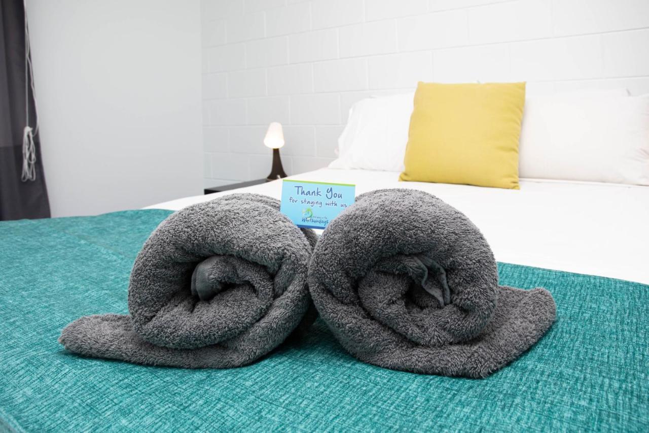 Airlie Sun & Sand Accommodation #6 Еърли Бийч Екстериор снимка